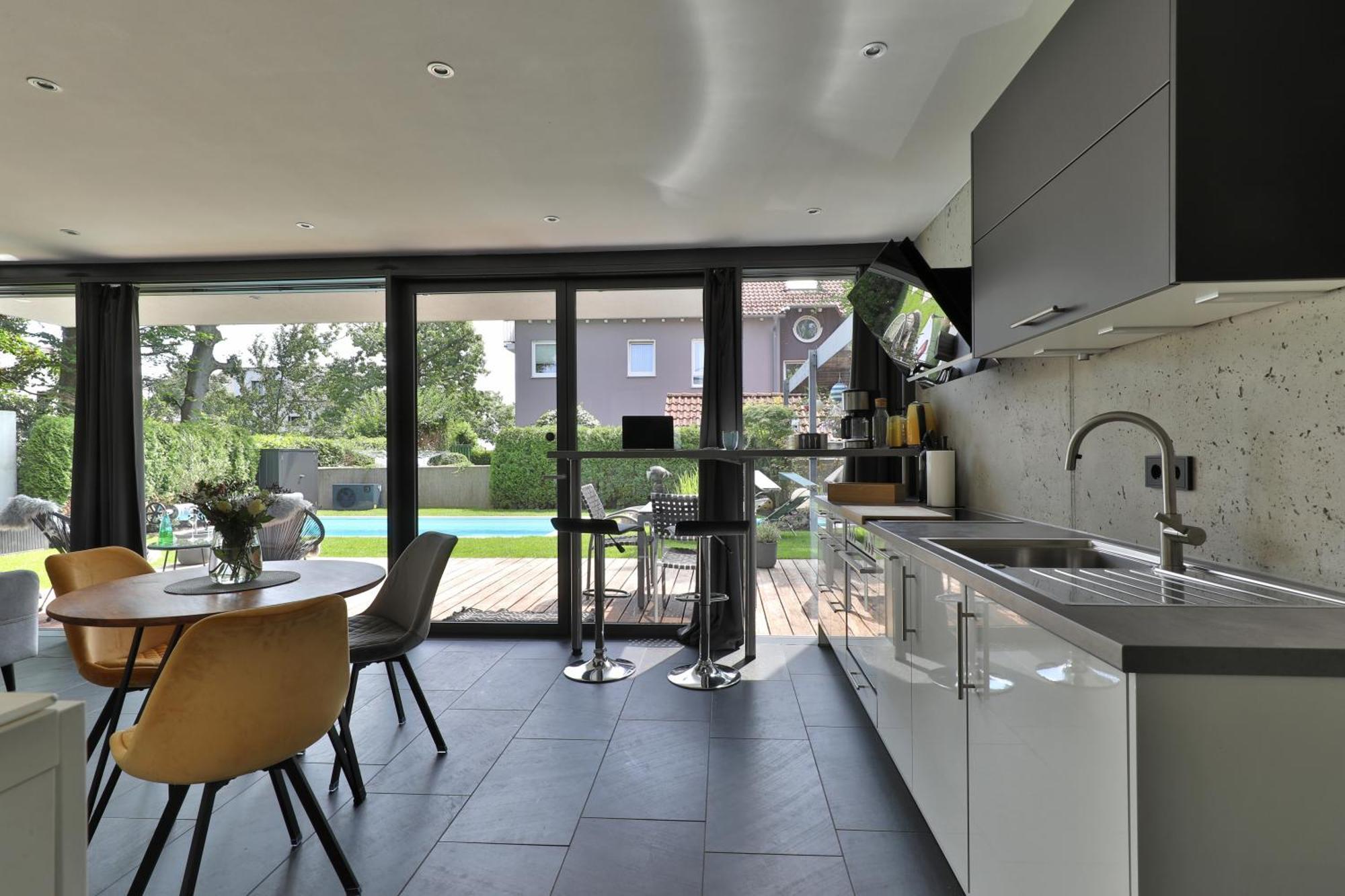Modernes Studio-Apartment Gersthofen Luaran gambar