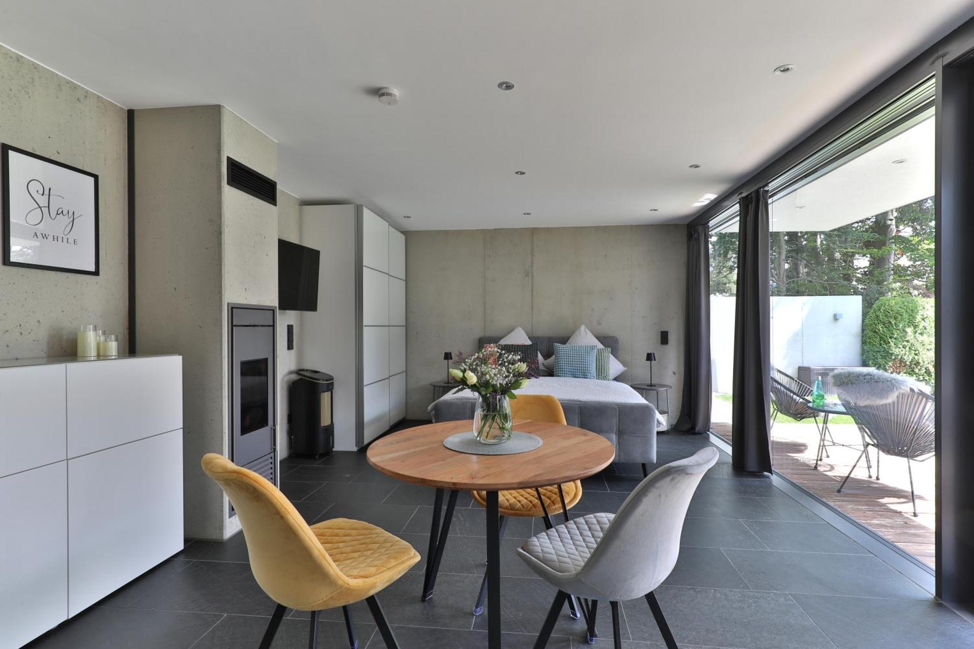 Modernes Studio-Apartment Gersthofen Luaran gambar